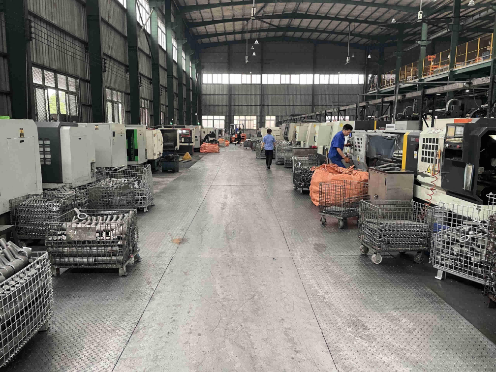 機(jī)加工車(chē)間（圖2）